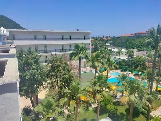 Malibu 4*