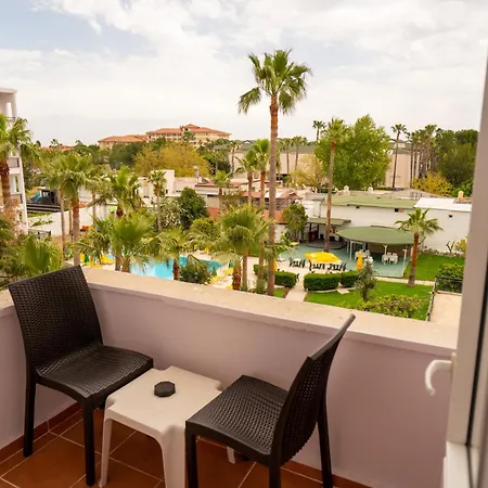 Malibu 4*