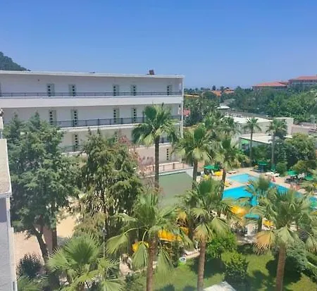 Malibu 4*